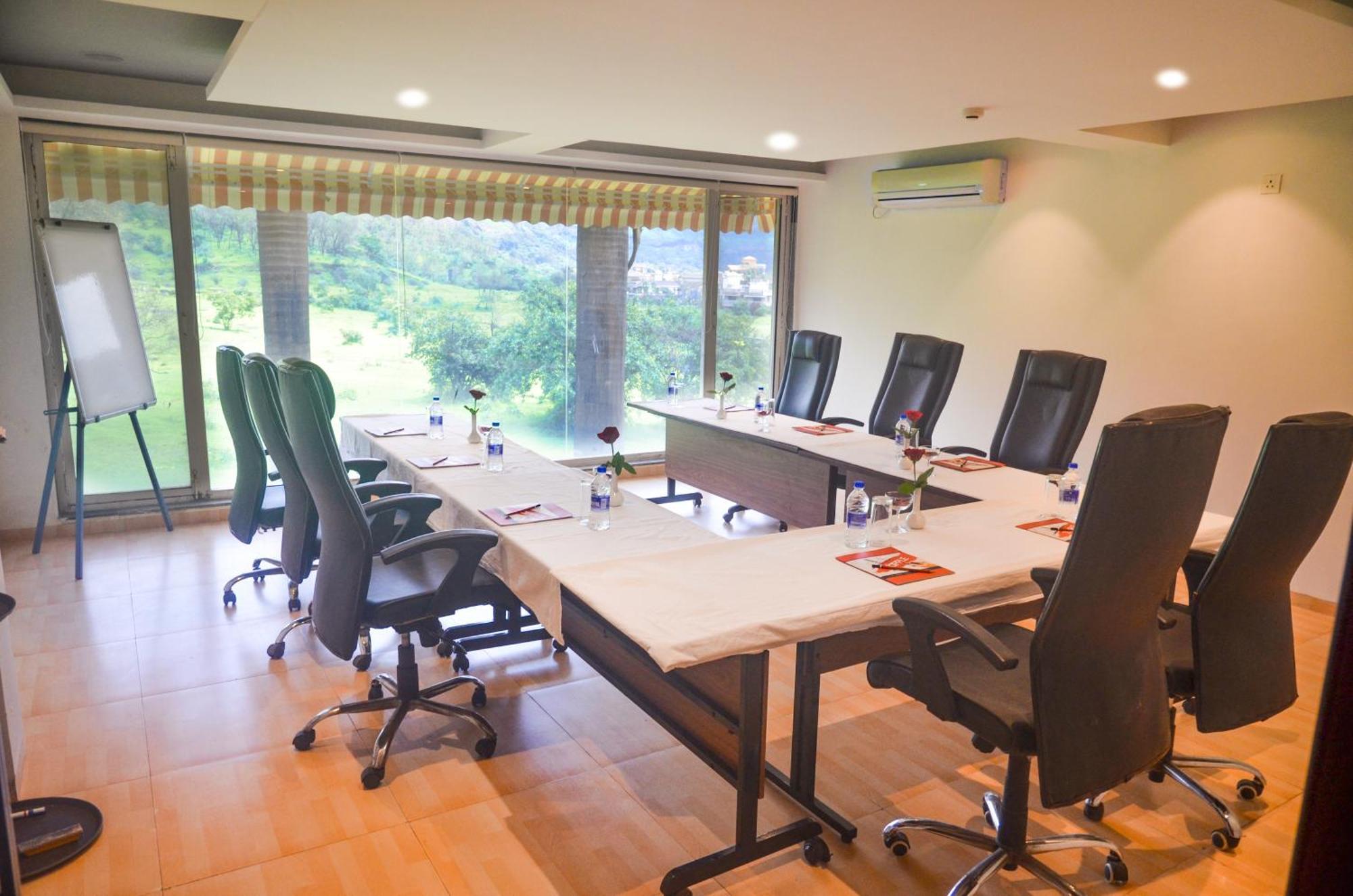 7 Apple Resort Lonavla Zewnętrze zdjęcie