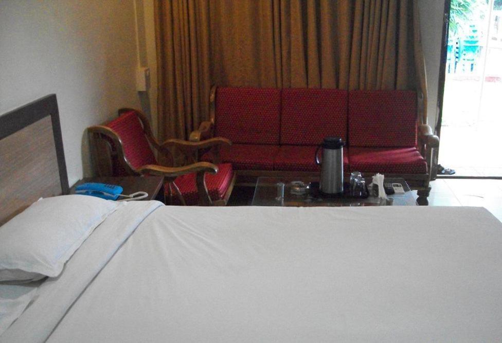 7 Apple Resort Lonavla Pokój zdjęcie