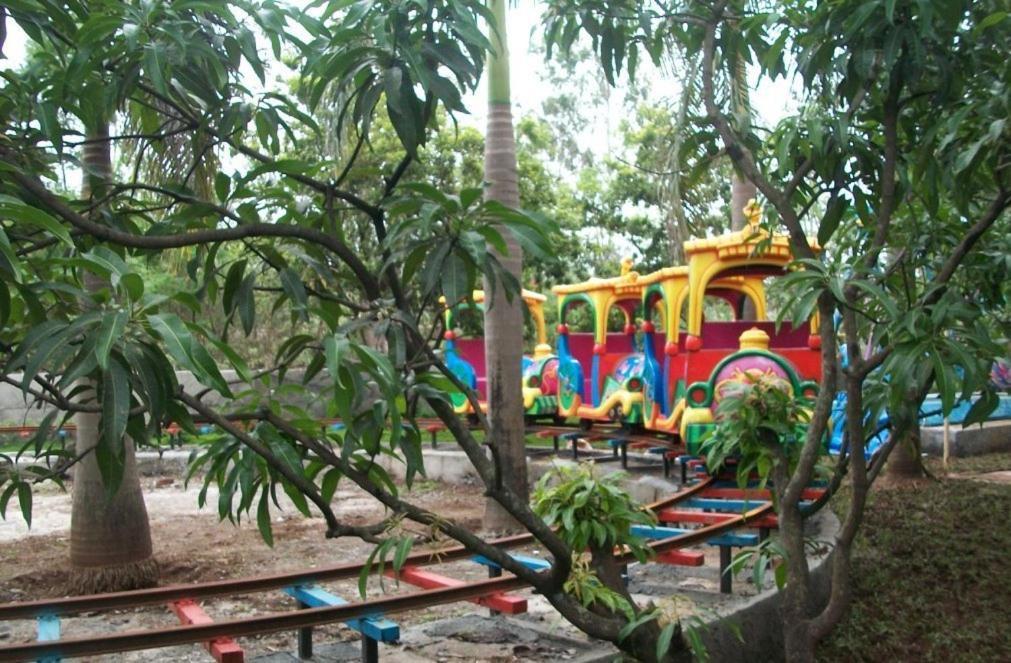 7 Apple Resort Lonavla Zewnętrze zdjęcie